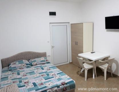 Appartements et chambres "Ravić" - Sutomore, , logement privé à Sutomore, Monténégro - Apartman br.5 Appartements et chambres "Ravić" - Sutomore, , logement privé à Sutomore, Monténégro - Apartman br.5